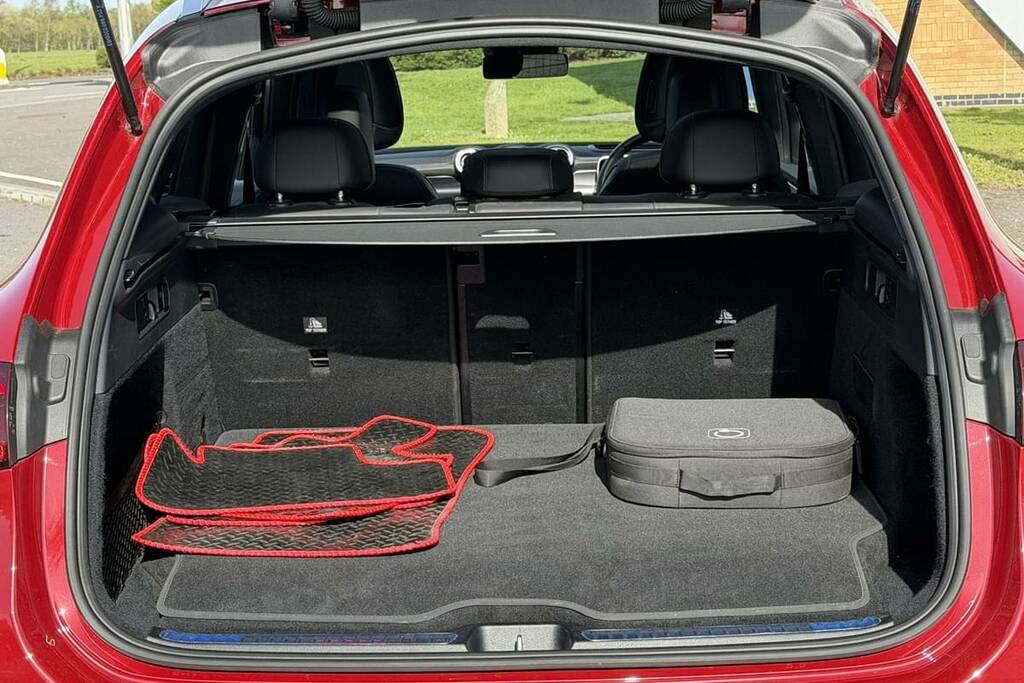 Mercedes-Benz GLC Class 300De 4Matic Amg Line Premium 9G-tronic FV24UKH Red #2