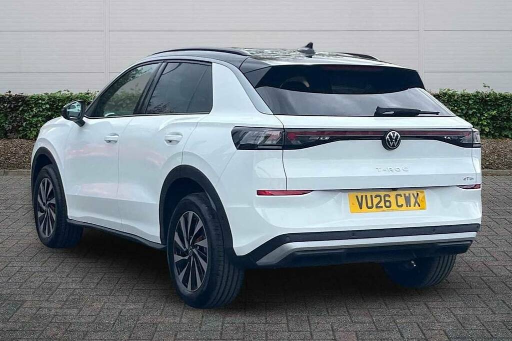 Volkswagen T-Roc 1.5 Etsi 150 Life Dsg VU26CWX White #3