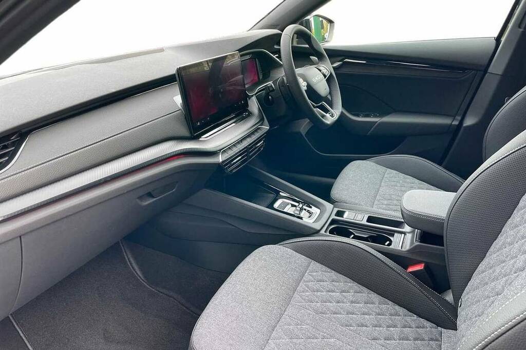 Skoda Octavia 1.5 Tsi 150 E-tec Sportline Dsg Black #2