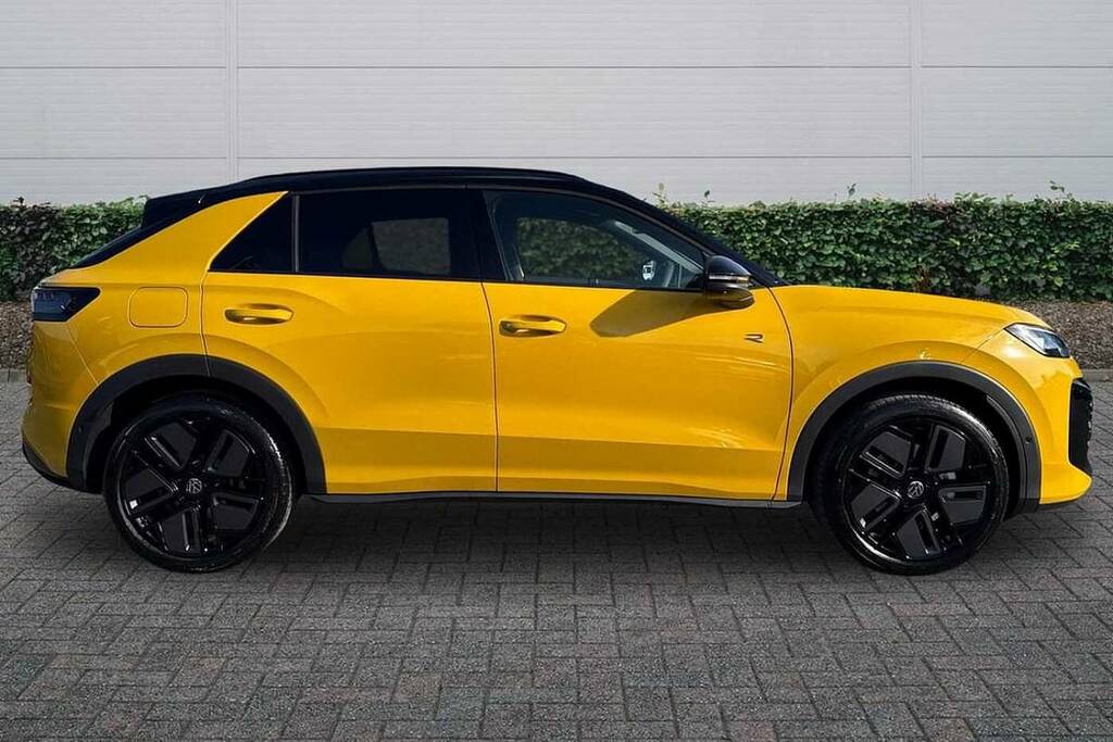 Volkswagen T-Roc 1.5 Etsi 150 R-line Dsg VX26ZCU Yellow #4