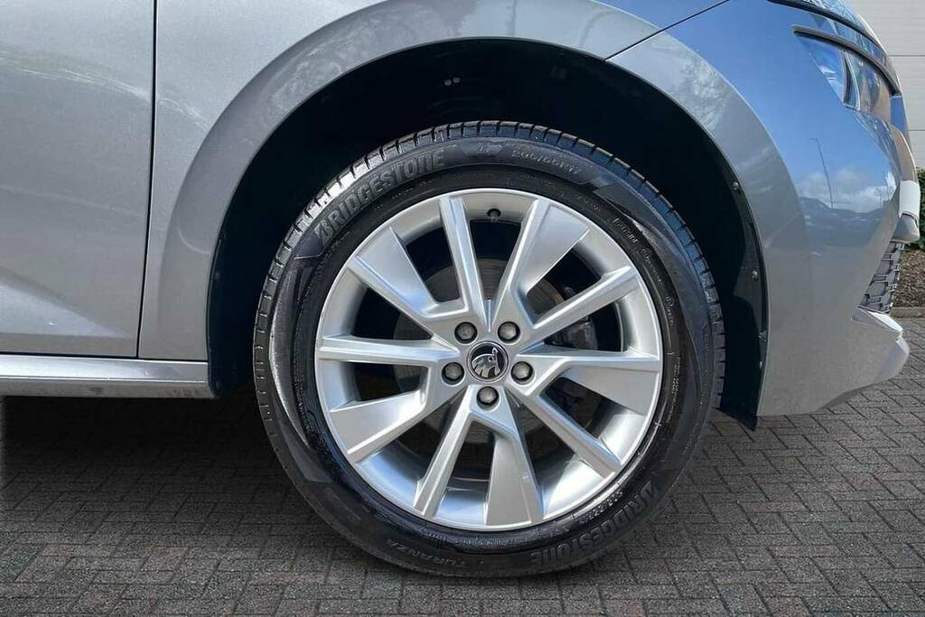 Skoda Kamiq 1.5 Tsi Se Drive Dsg BJ23NSV Grey #4