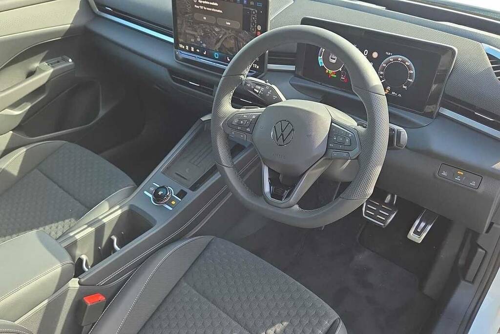 Volkswagen T-Roc 1.5 Etsi 150 R-line Dsg BV26VZO Black #6