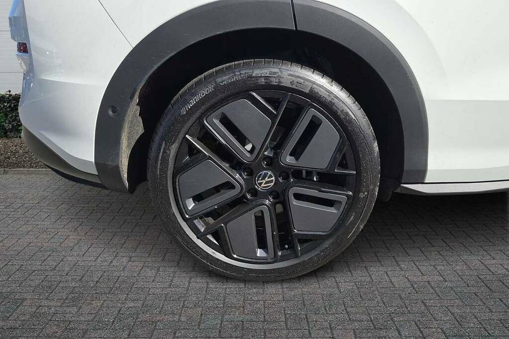 Volkswagen T-Roc 1.5 Etsi 150 R-line Dsg BV26VZO Black #5
