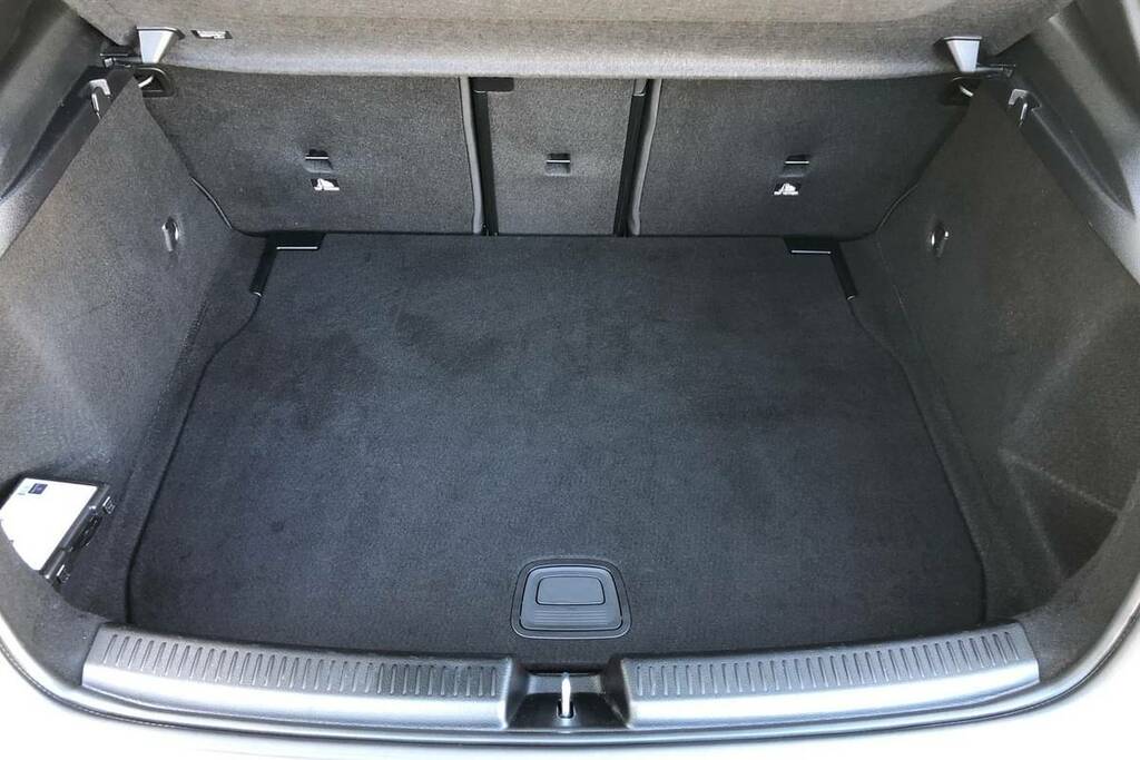 Mercedes-Benz A Class A35 4Matic Touring Edition FV24PPO Grey #2