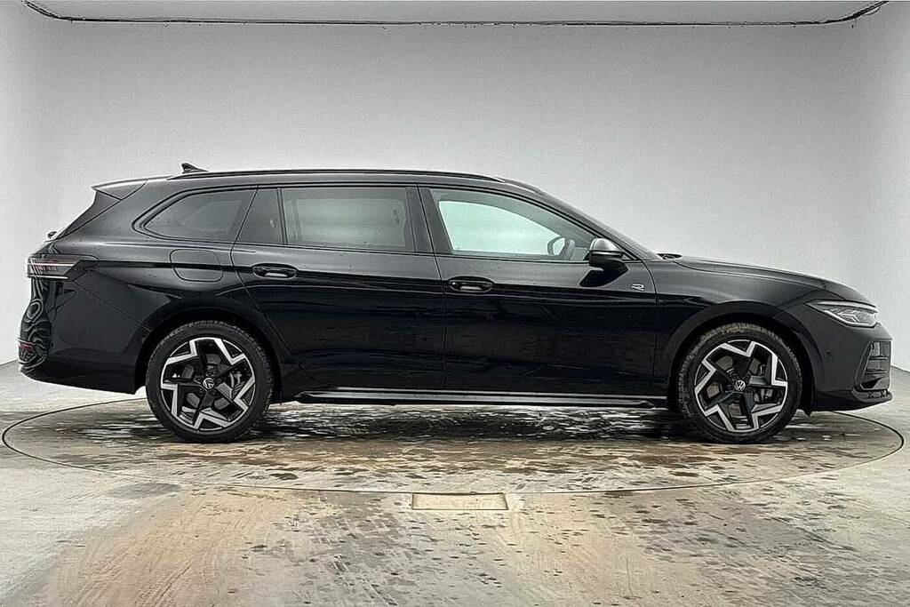 Volkswagen Passat 1.5 Tsi Ehybrid 272 R-line Dsg DE75EZU Black #4
