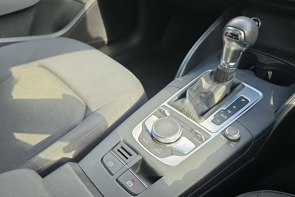 Audi A3 30 Tdi 116 Se Technik S Tronic Grey #6