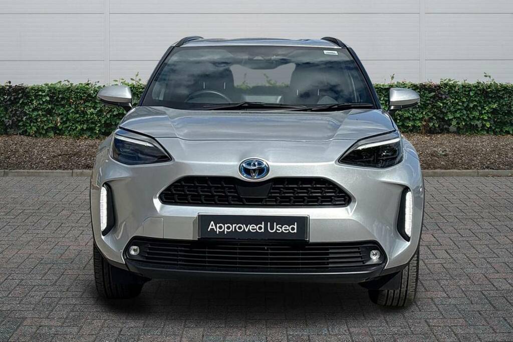 Toyota Yaris Cross 1.5 Hybrid Design Cvt Silver