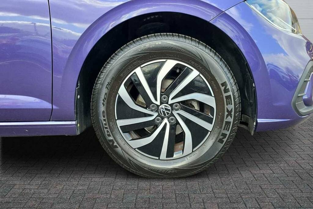 Volkswagen Polo 1.0 Tsi Life VO22WLD Purple #5