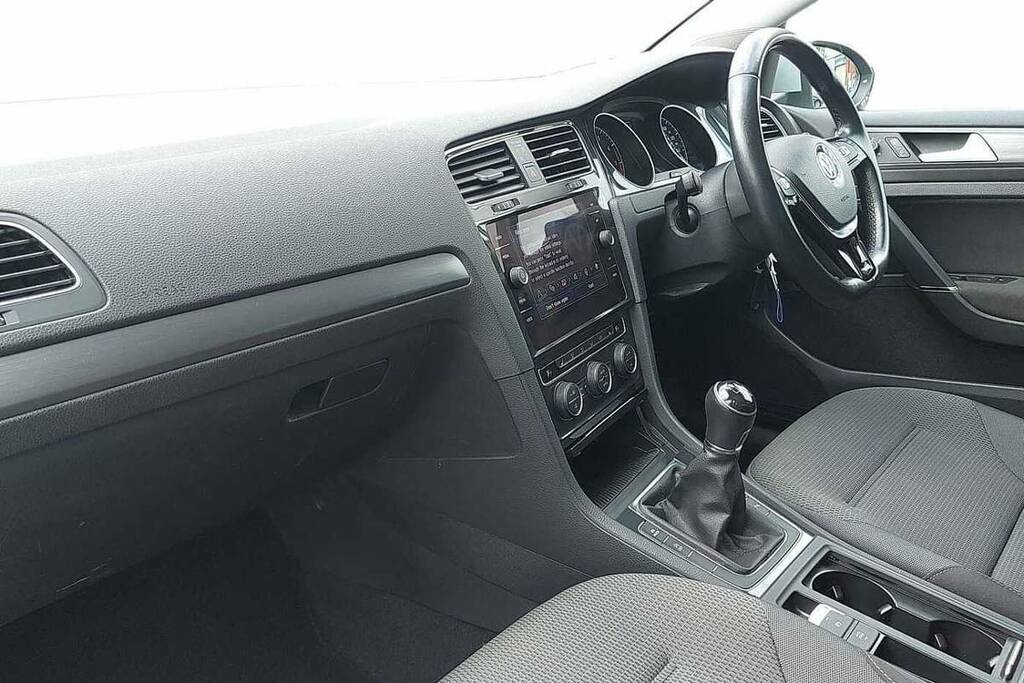 Volkswagen Golf 1.5 Tsi Evo Match Edition BV20VPF Silver #2