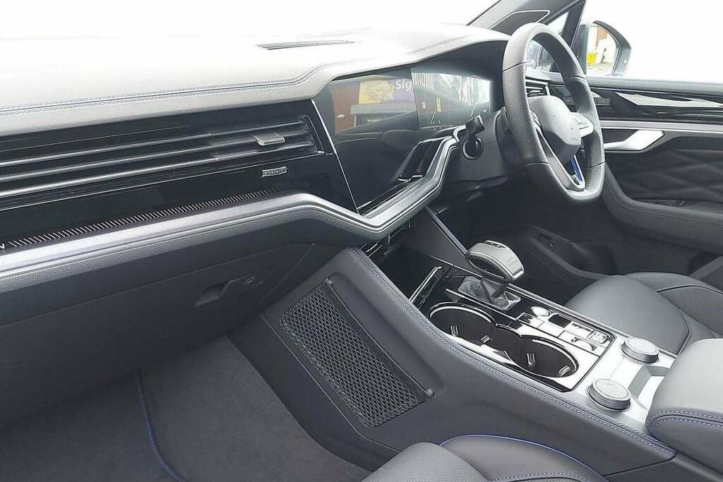 Volkswagen Touareg 3.0 V6 Tsi Ehybrid 4M R Final Edition Tip BG26AMK Black #2