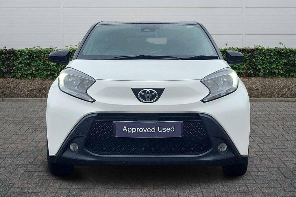 Toyota Aygo X 1.0 Vvt-i Edge KV24NLU White #3