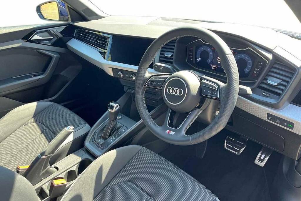 Audi A1 30 Tfsi 110 S Line S Tronic BV24MMF Blue #6