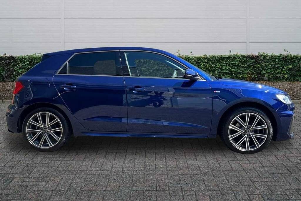 Audi A1 30 Tfsi 110 S Line S Tronic BV24MMF Blue #4