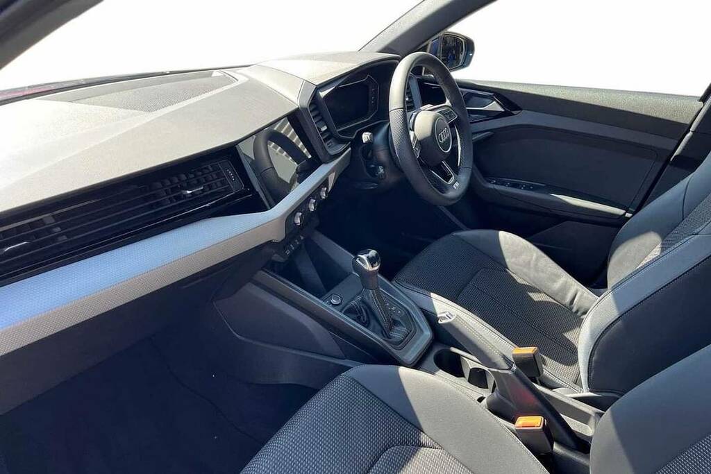 Audi A1 30 Tfsi 110 S Line S Tronic BV24MMF Blue #2