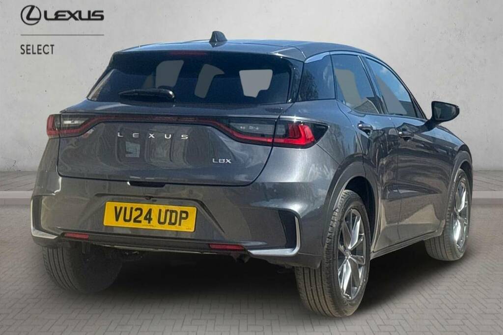 Lexus LBX 1.5 Takumi E-cvt VU24UDP Grey #2
