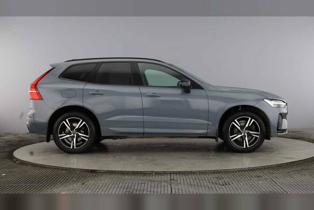 Volvo XC60 2.0 B4d R Design Awd Geartronic PX22JVD Grey #3