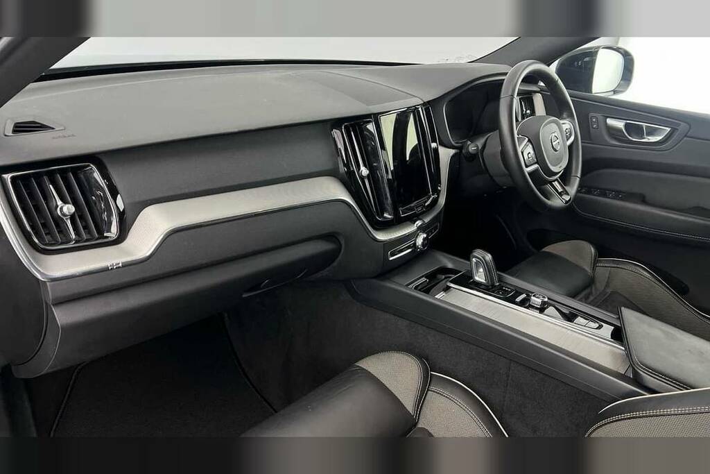 Volvo XC60 2.0 B4d R Design Awd Geartronic PX22JVD Grey #6