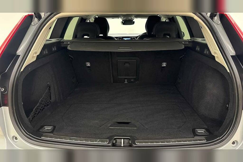 Volvo V60 2.0 B4p Plus Dark 7 Speed RV25WMT Grey #5