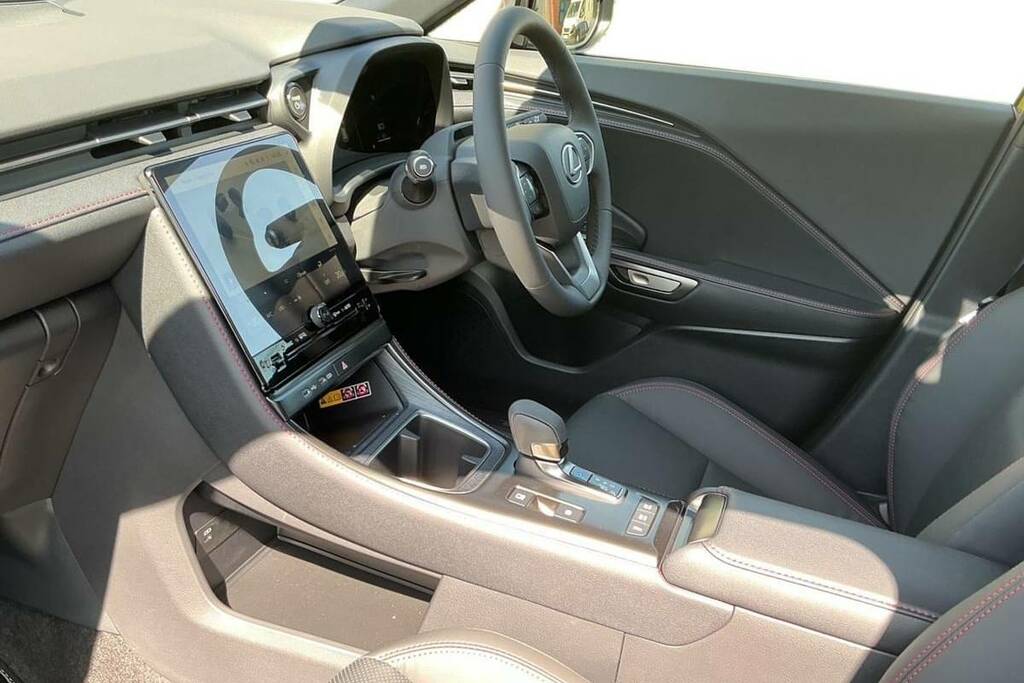 Lexus LBX 1.5 Premium Plus E-cvt BK26WMW #5