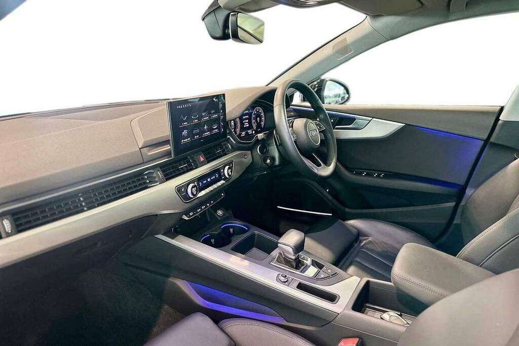Audi A5 35 Tfsi Sport S Tronic WV24RPX Black #2