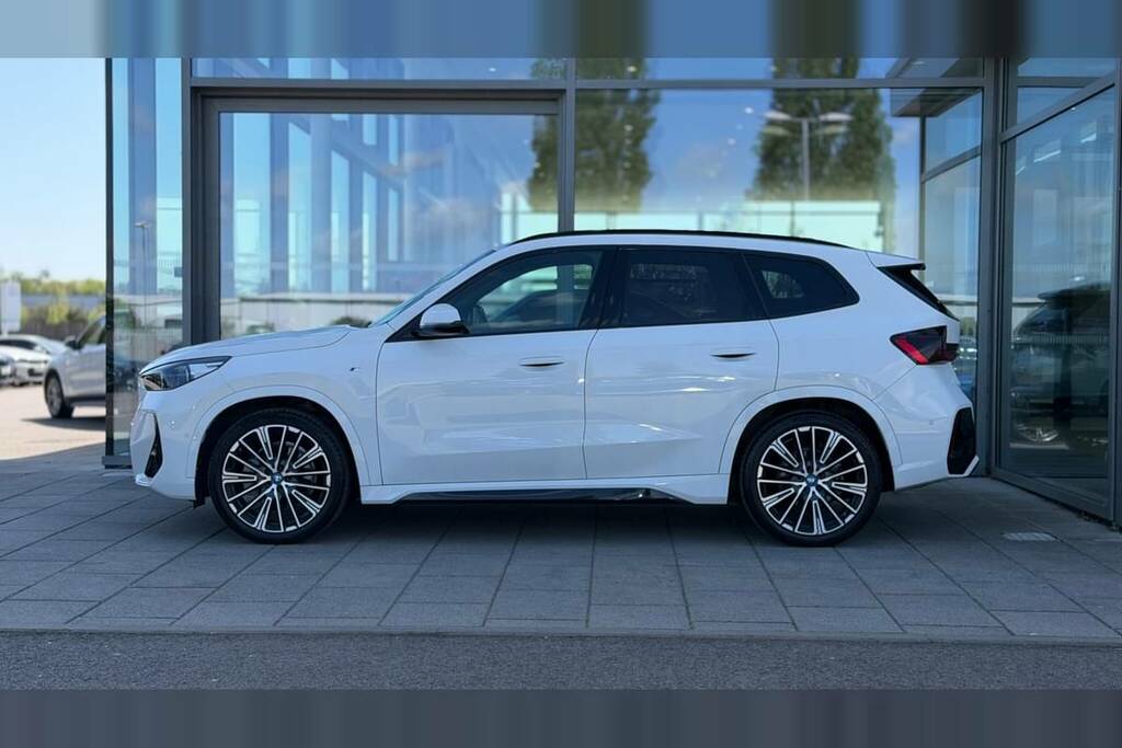 BMW iX1 230Kw Xdrive30 M Sport 65Kwh White #4