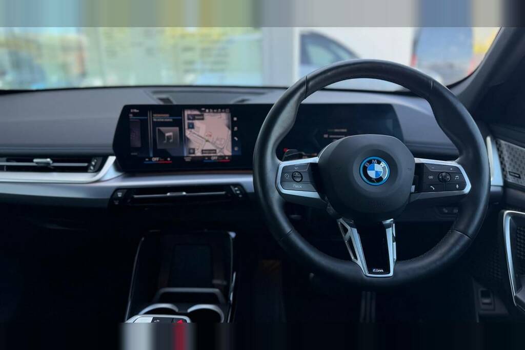 BMW iX1 230Kw Xdrive30 M Sport 65Kwh White #6