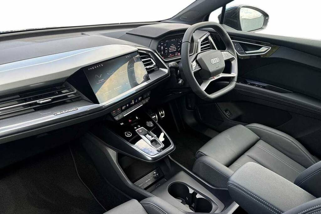 Audi Q4 E Tron 210Kw 45 82Kwh Black Edition Blue #2