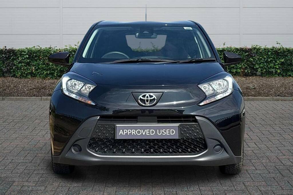 Toyota Aygo X 1.0 Vvt-i Pure Black