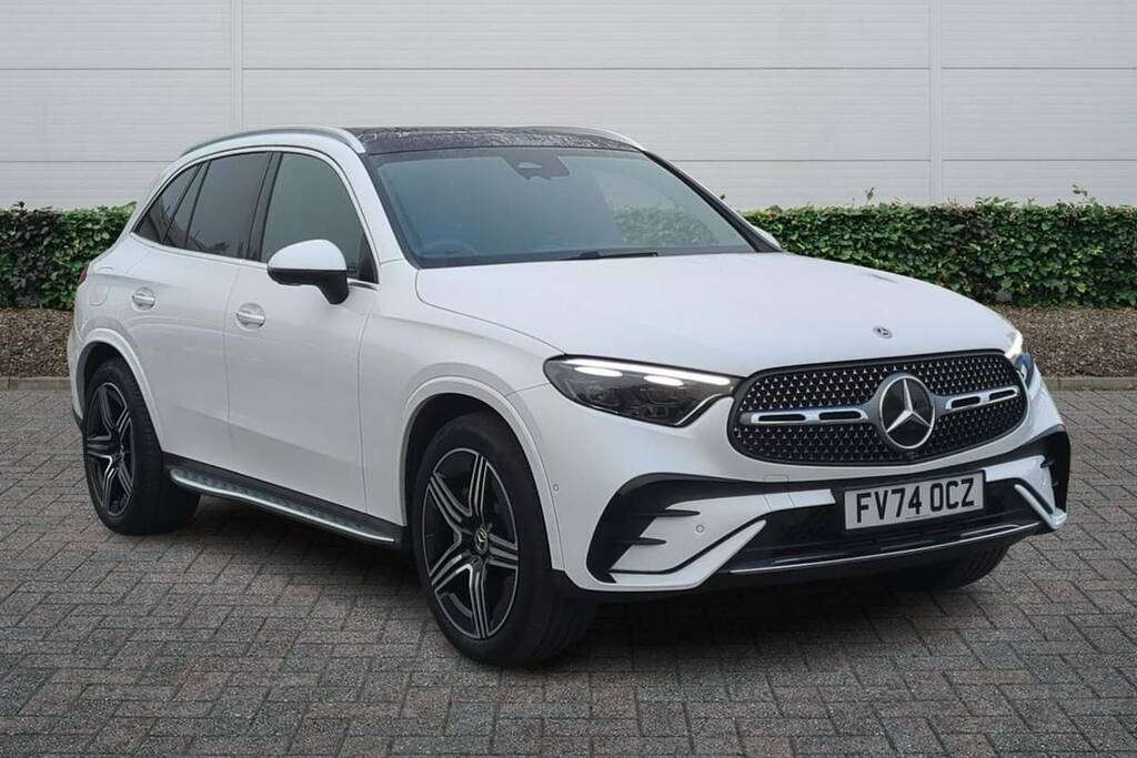 Mercedes-Benz GLC Class 220D 4Matic Amg Line Premium 9G-tronic White