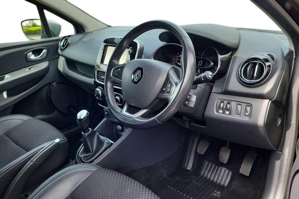 Renault Clio 0.9 Tce 90 Gt Line Black #4