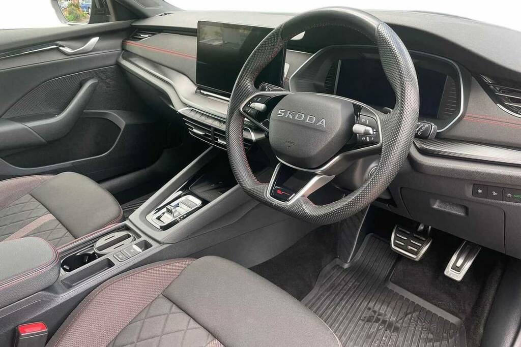 Skoda Octavia 2.0 Tsi Vrs Dsg PN25UGR Black #6