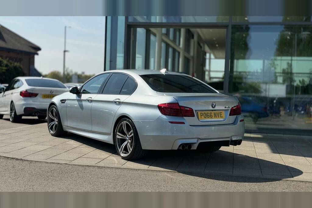 BMW M5 Saloon Blue #2