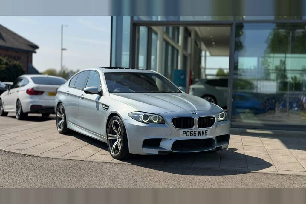 BMW M5 Saloon Blue