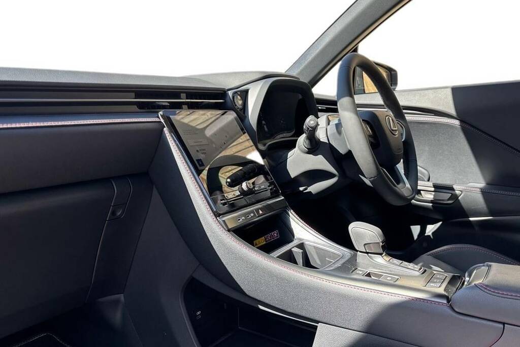 Lexus LBX 1.5 Premium Plus E-cvt VK26SDY  #5