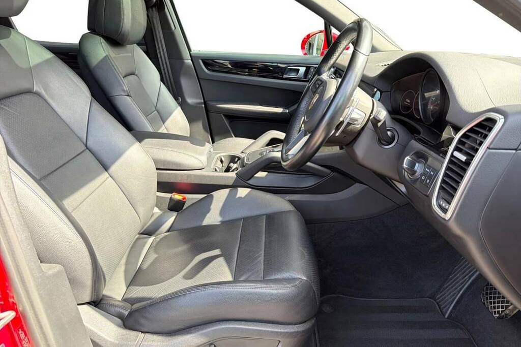 Porsche Cayenne Tiptronic S Red #5