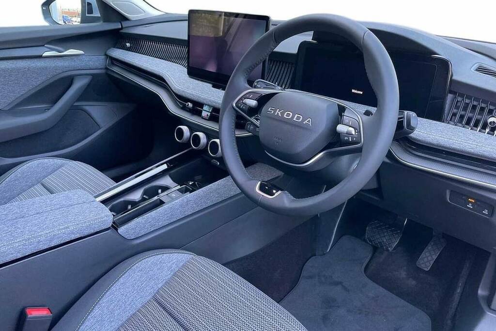 Skoda Superb 1.5 Tsi Iv Se Technology Dsg Silver #6