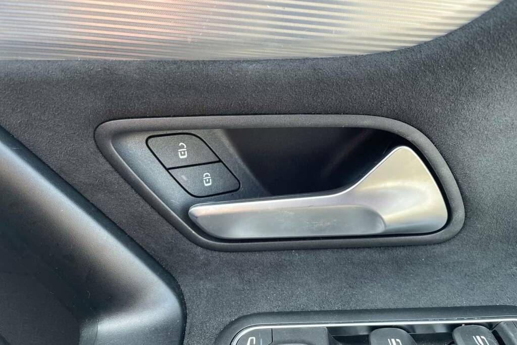 Mercedes-Benz A Class A180d 2.0 Amg Line Premium Black #6