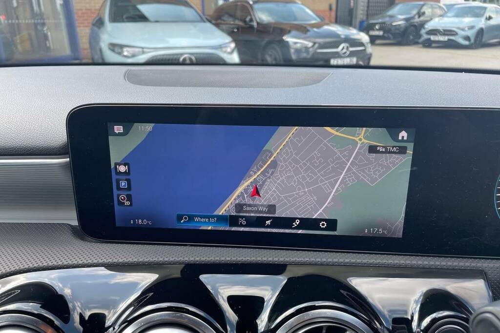 Mercedes-Benz A Class A180d 2.0 Amg Line Premium Black #3