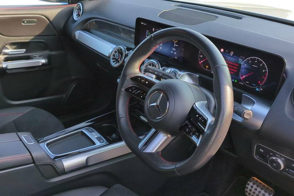 Mercedes-Benz GLB Class 200 Amg Line Executive 7G-tronic K024FDP White #4
