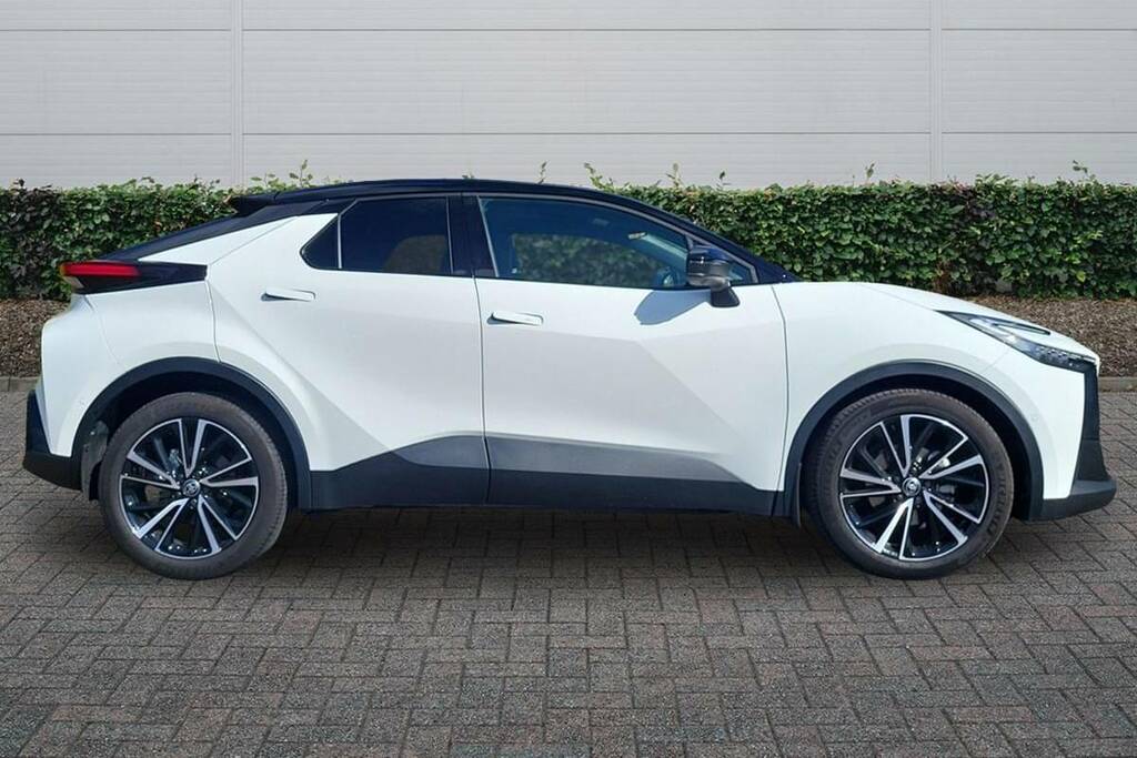 Toyota C-Hr 1.8 Hybrid Excel Cvt KR75EKW White #5