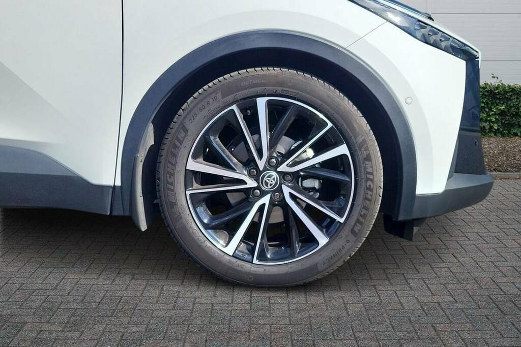 Toyota C-Hr 1.8 Hybrid Excel Cvt KR75EKW White #6