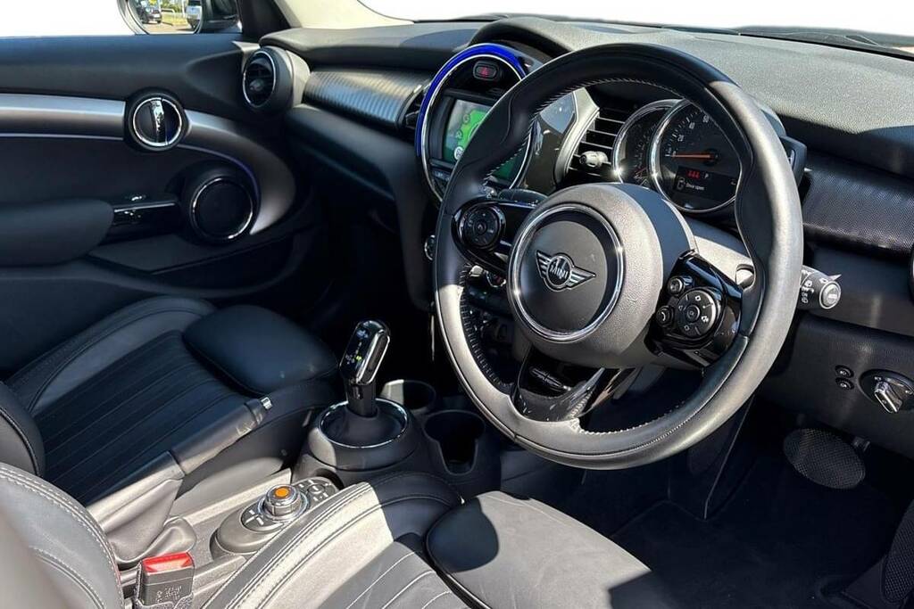 Mini Hatch 1.5 Cooper Exclusive II YL69UWZ Blue #6
