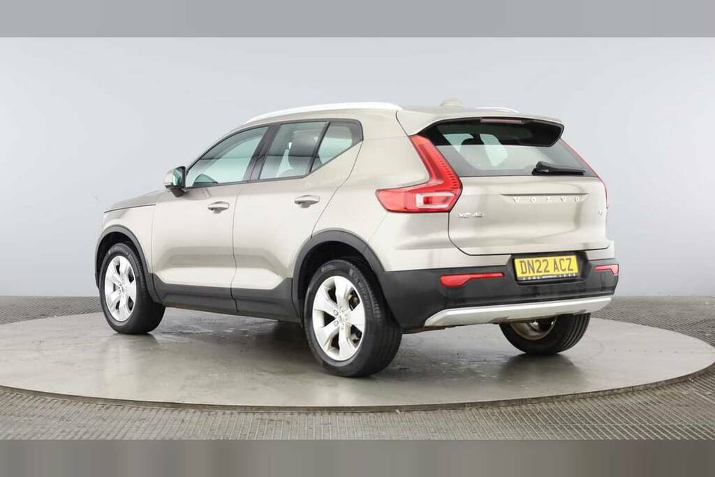 Volvo XC40 1.5 T3 163 Momentum Grey #2