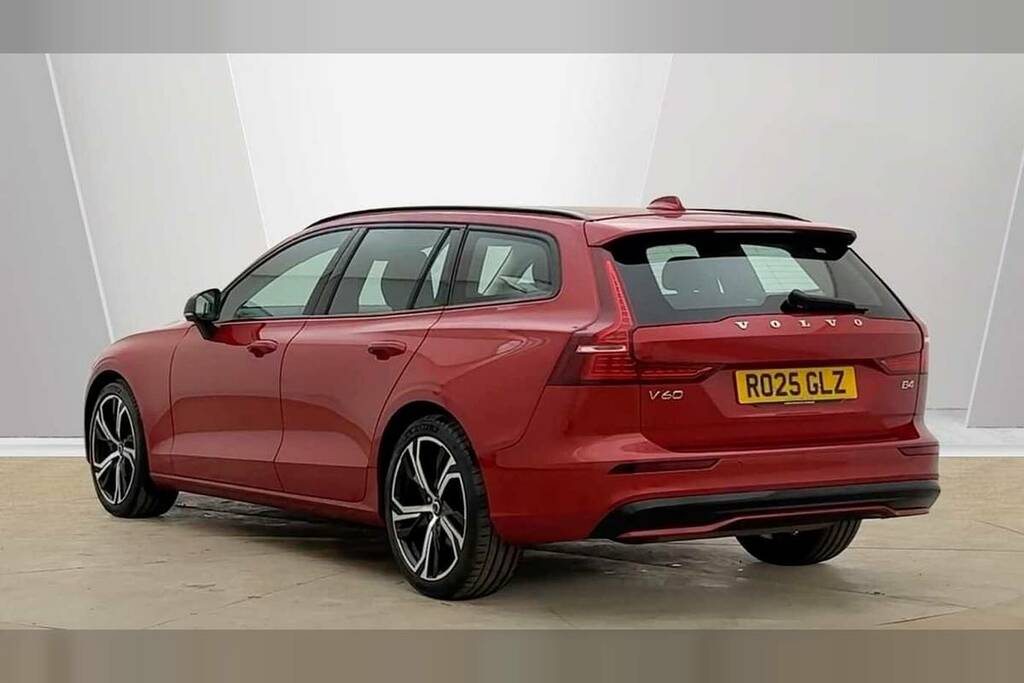 Volvo V60 2.0 B4p Plus Dark 7 Speed RO25GLZ Red #5