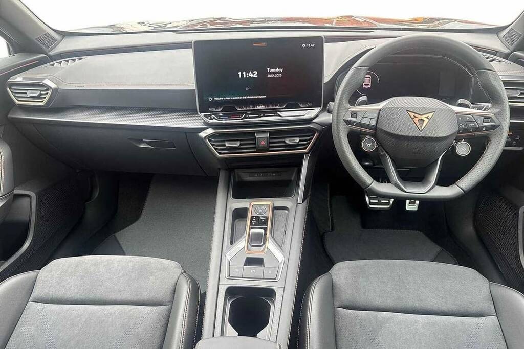 Cupra Formentor 1.5 Etsi 150 V2 Dsg VX26UXC Purple #6