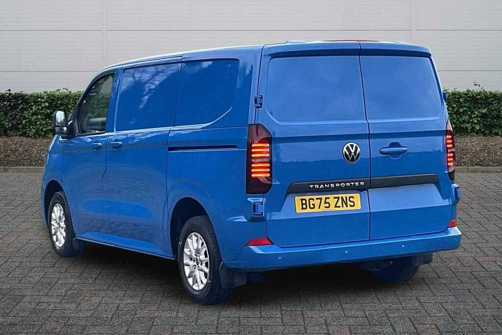Volkswagen Transporter 2.0 Tdi 150 Commerce Pro Van 5 Plus BG75ZNS Blue #3