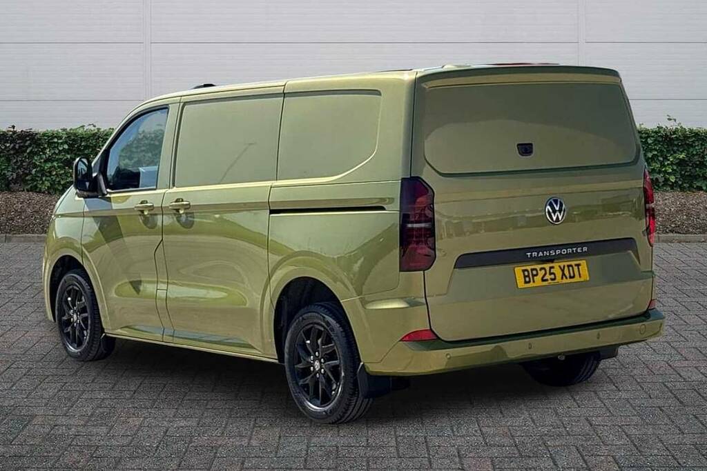 Volkswagen Transporter 2.0 Tdi 170 Commerce Pro Van 5 Plus BP25XDT Green #3