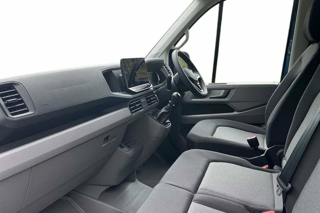 Volkswagen Crafter 2.0 Tdi 140Ps Commerce High Roof Van BJ26SXO Blue #2