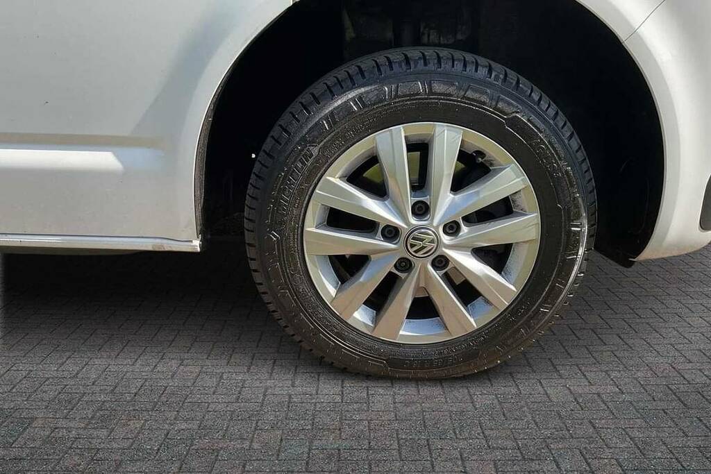 Volkswagen Transporter 2.0 Tdi 150 Highline Van Dsg BP73HCL White #5