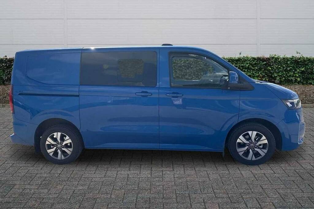 Volkswagen E-Transporter 160Kw 65Kwh Commerce Pro Kombi Van BW75AEV Blue #4